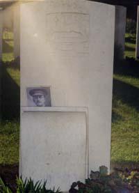 6467c327eaf8940b4dd07a08c63c5e85/1261153954-ratcliffegravejpg